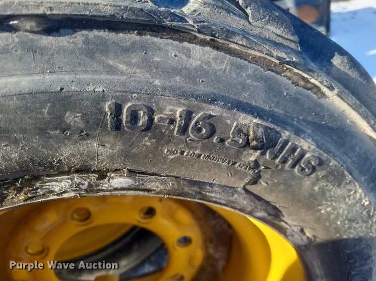 image for item DO4794 2017 Mustang  1650R skid steer loader