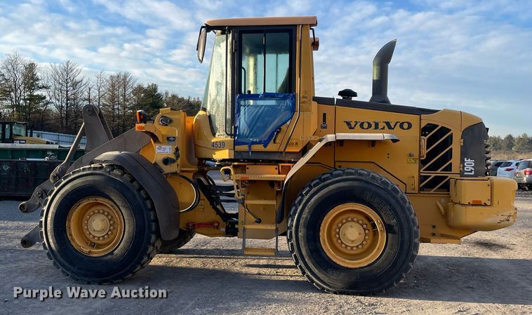 image for item DP0277 2010 Volvo  L90F  wheel loader
