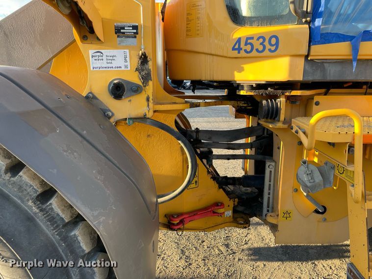 image for item DP0277 2010 Volvo  L90F  wheel loader