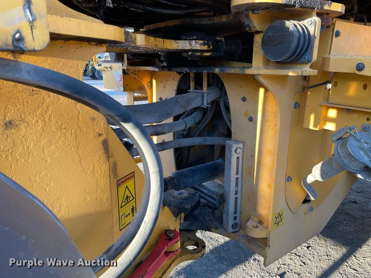 image for item DP0277 2010 Volvo  L90F  wheel loader
