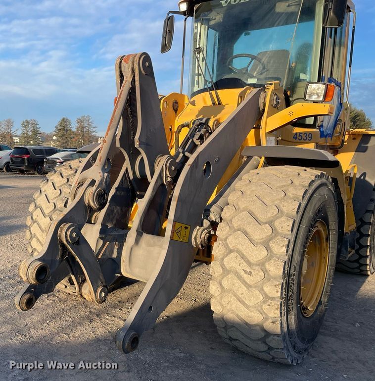 image for item DP0277 2010 Volvo  L90F  wheel loader
