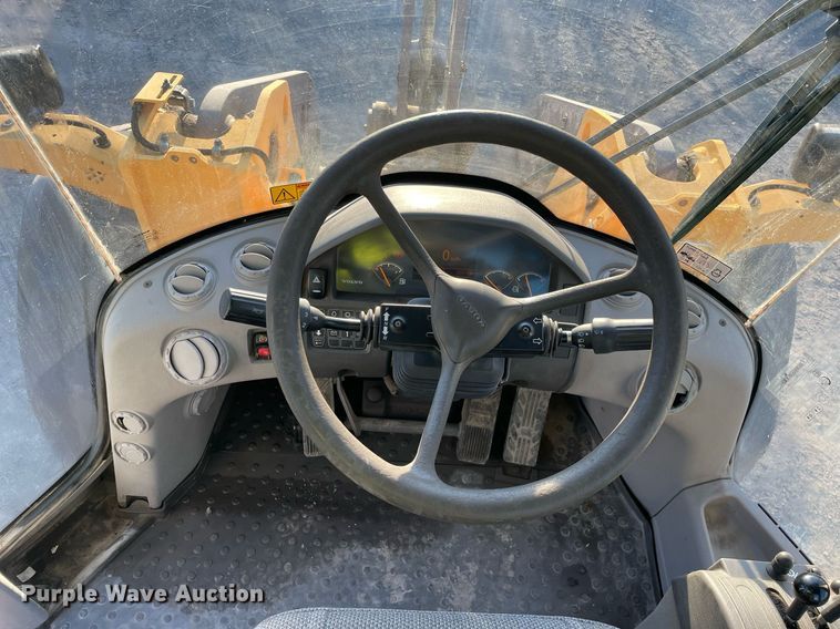 image for item DP0277 2010 Volvo  L90F  wheel loader