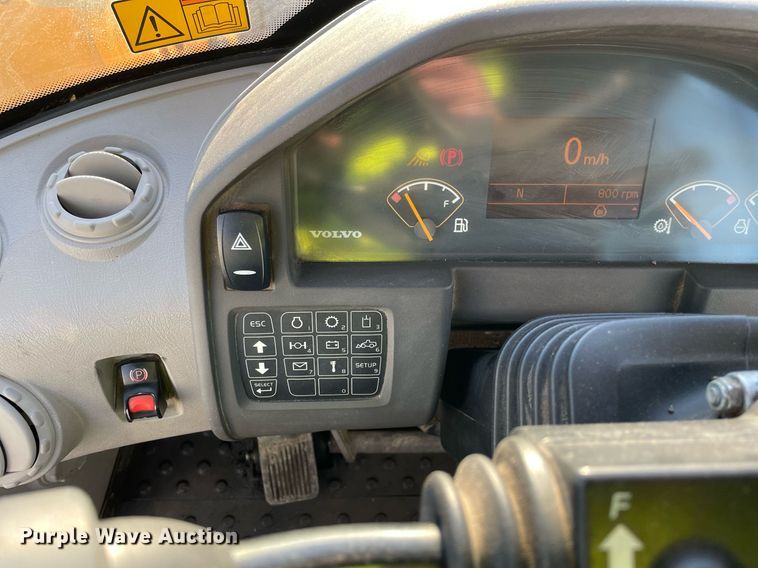 image for item DP0277 2010 Volvo  L90F  wheel loader