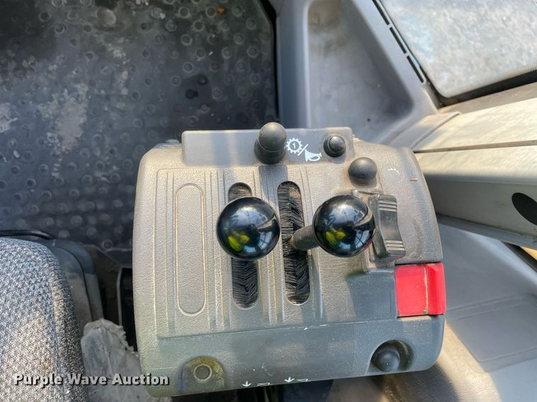 image for item DP0277 2010 Volvo  L90F  wheel loader