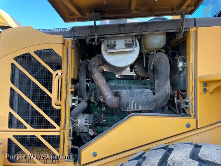 image for item DP0277 2010 Volvo  L90F  wheel loader