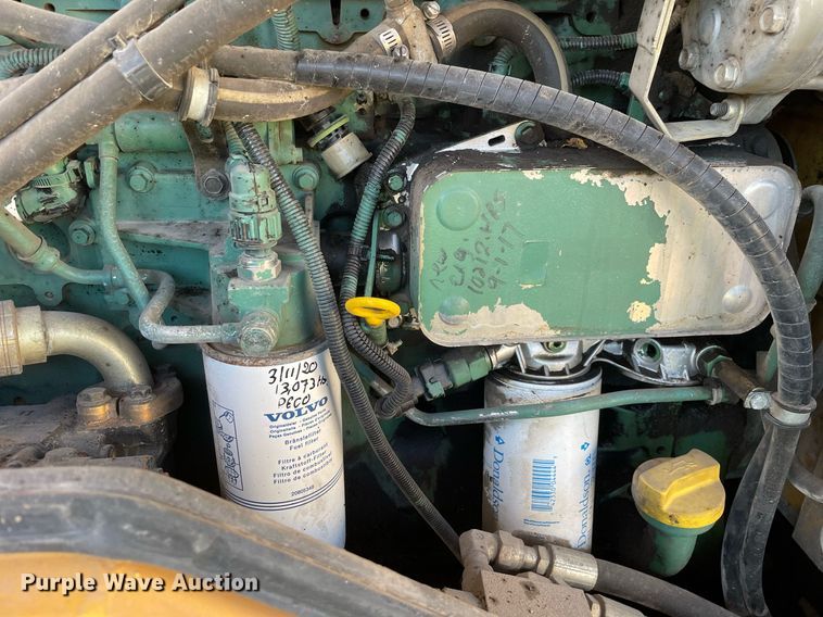 image for item DP0277 2010 Volvo  L90F  wheel loader