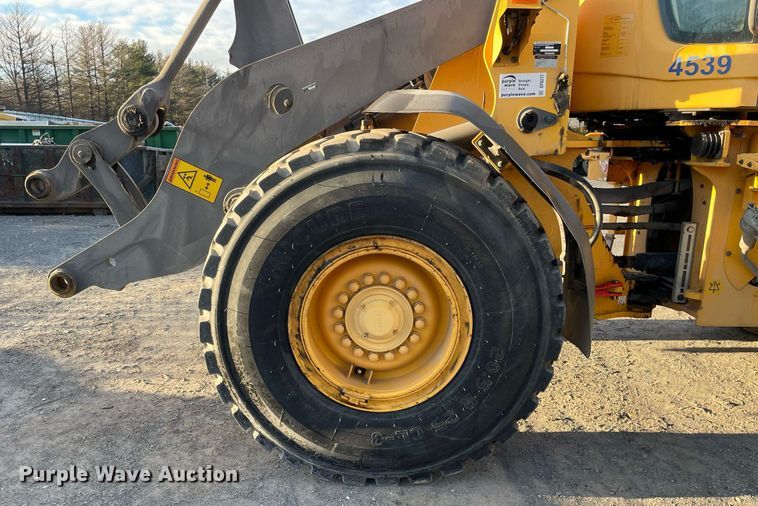 image for item DP0277 2010 Volvo  L90F  wheel loader