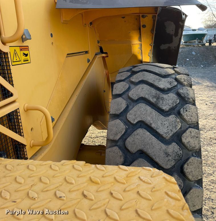 image for item DP0277 2010 Volvo  L90F  wheel loader