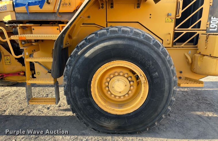 image for item DP0277 2010 Volvo  L90F  wheel loader