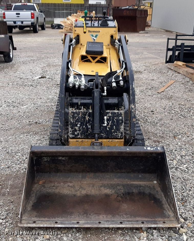 image for item DP2560 2021 Vermeer S925TX compact utility loader
