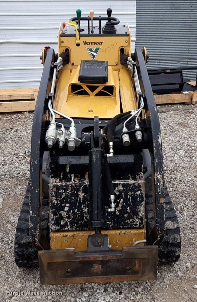 image for item DP2560 2021 Vermeer S925TX compact utility loader
