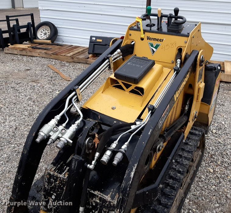 image for item DP2560 2021 Vermeer S925TX compact utility loader