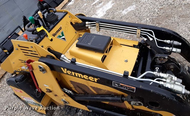 image for item DP2560 2021 Vermeer S925TX compact utility loader