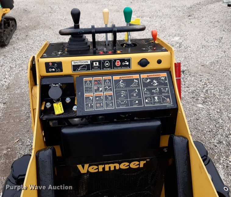 image for item DP2560 2021 Vermeer S925TX compact utility loader