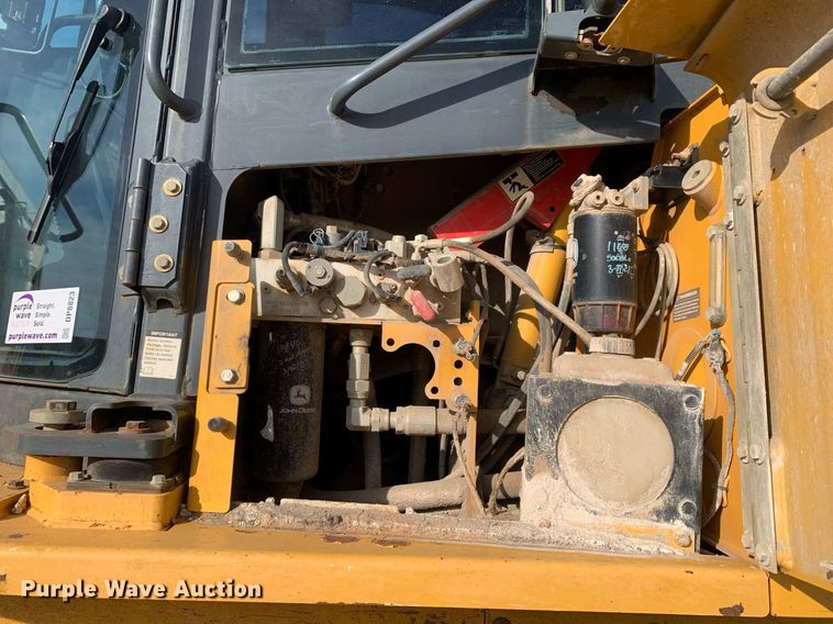 image for item DP8823 2014 John Deere 850K dozer