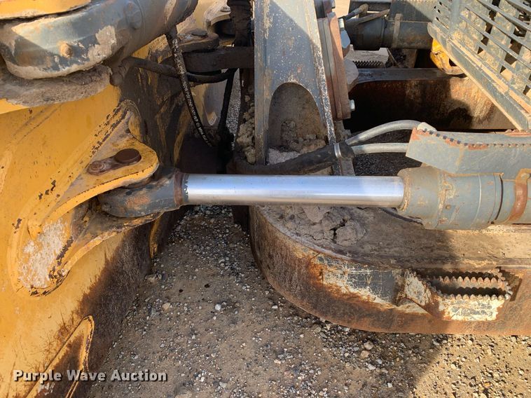 image for item DP8823 2014 John Deere 850K dozer