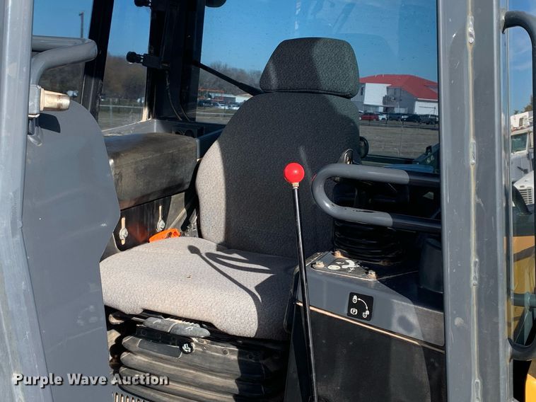 image for item DP8823 2014 John Deere 850K dozer