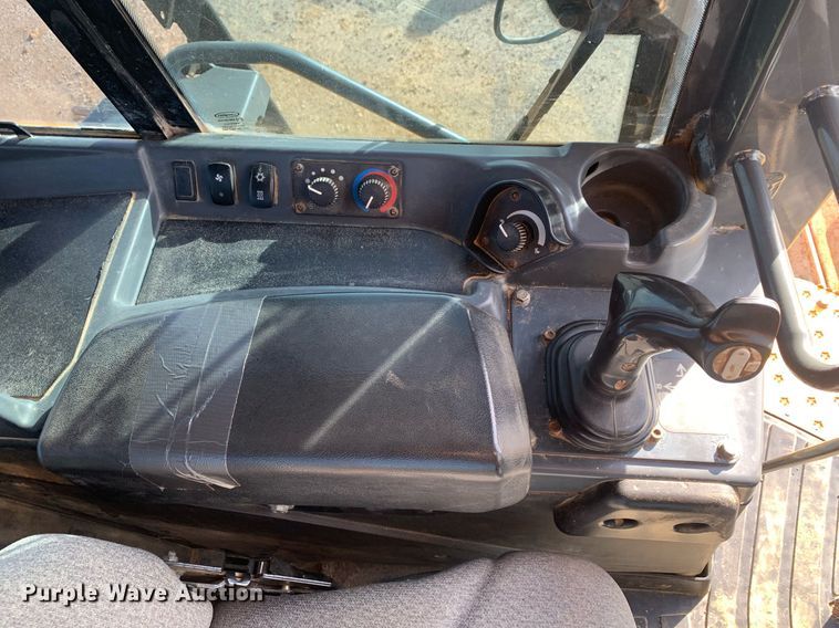 image for item DP8823 2014 John Deere 850K dozer