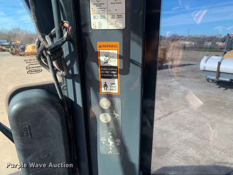 image for item DP8823 2014 John Deere 850K dozer