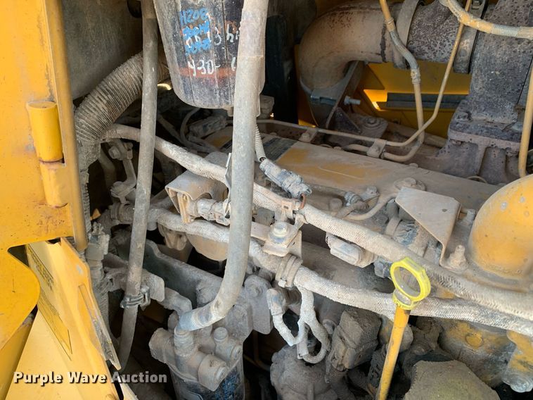 image for item DP8823 2014 John Deere 850K dozer