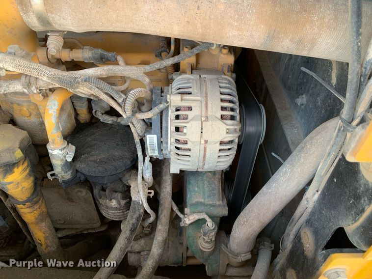 image for item DP8823 2014 John Deere 850K dozer