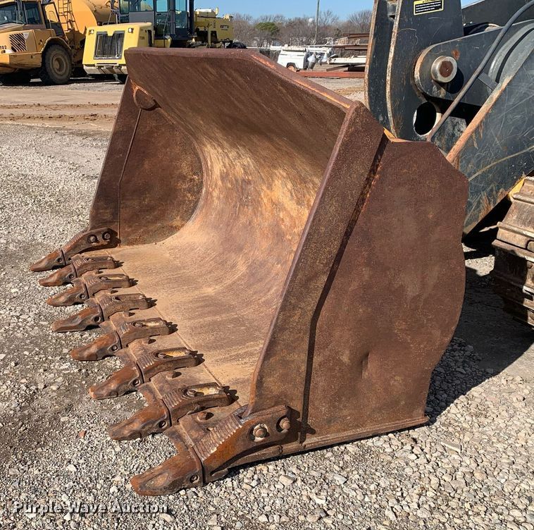 image for item DP8824 2015 John Deere 755K track loader