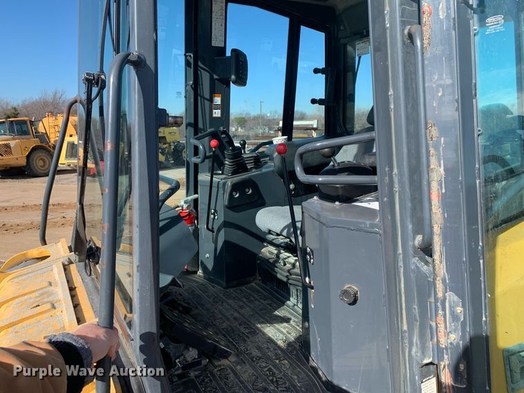 image for item DP8824 2015 John Deere 755K track loader