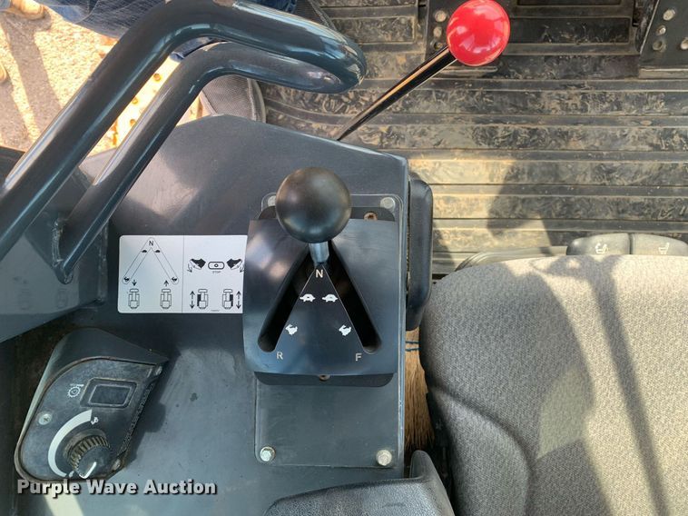 image for item DP8824 2015 John Deere 755K track loader