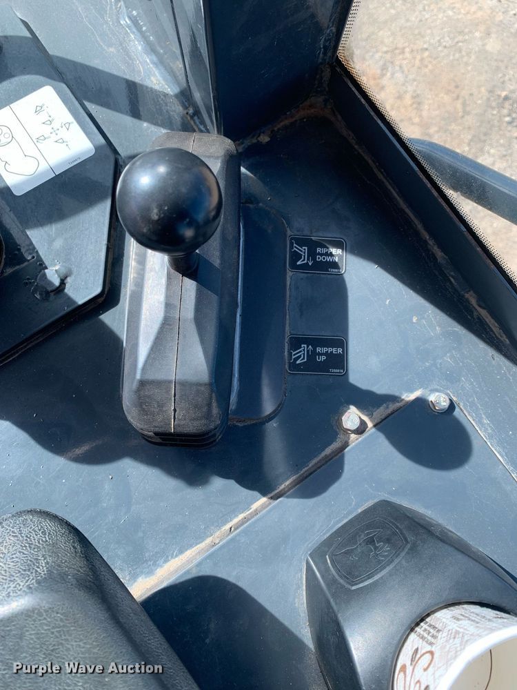 image for item DP8824 2015 John Deere 755K track loader