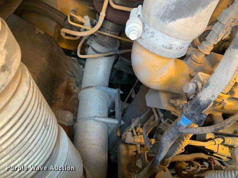 image for item DP8824 2015 John Deere 755K track loader