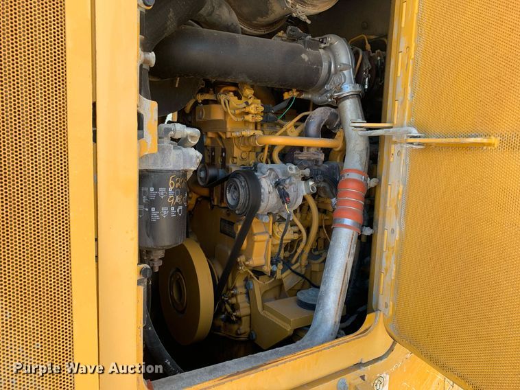 image for item DP8824 2015 John Deere 755K track loader