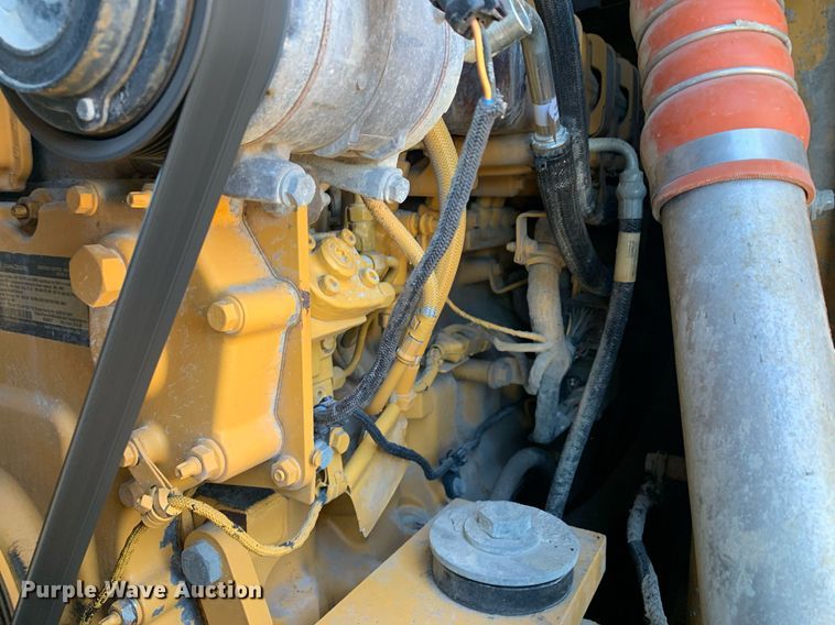 image for item DP8824 2015 John Deere 755K track loader