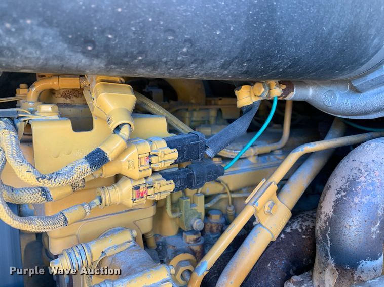 image for item DP8824 2015 John Deere 755K track loader