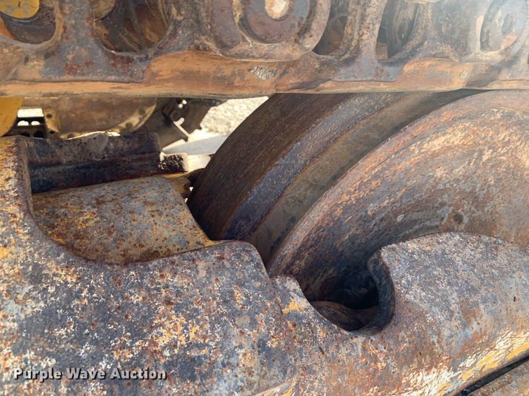 image for item DP8824 2015 John Deere 755K track loader