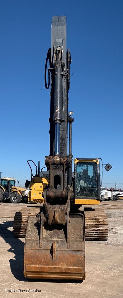 image for item DP8826 2017 John Deere 350G LC excavator