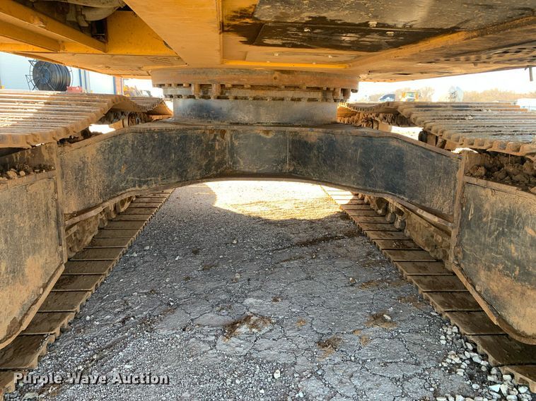 image for item DP8826 2017 John Deere 350G LC excavator