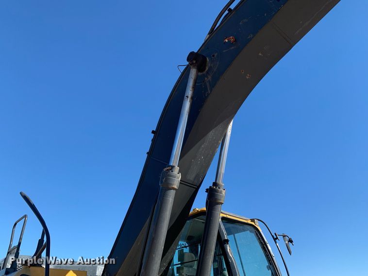 image for item DP8826 2017 John Deere 350G LC excavator