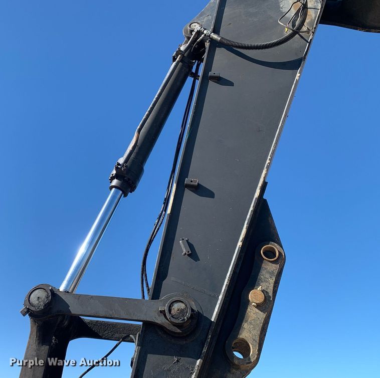 image for item DP8826 2017 John Deere 350G LC excavator