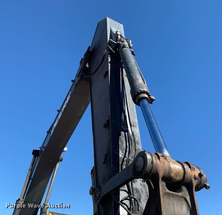 image for item DP8826 2017 John Deere 350G LC excavator