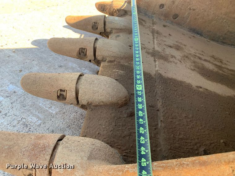 image for item DP8826 2017 John Deere 350G LC excavator