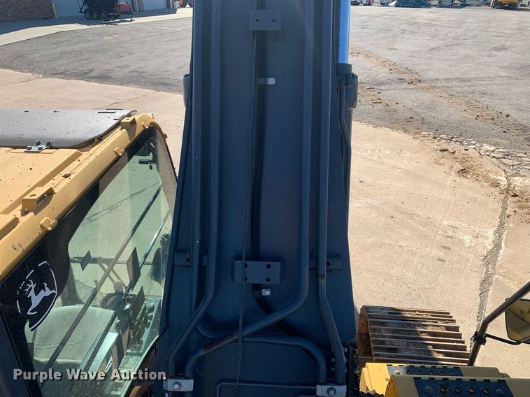 image for item DP8826 2017 John Deere 350G LC excavator