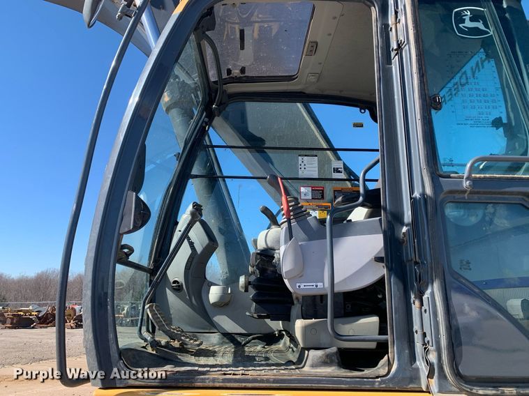 image for item DP8826 2017 John Deere 350G LC excavator