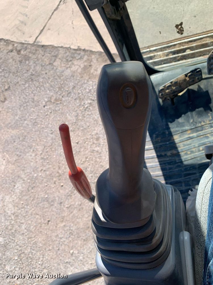 image for item DP8826 2017 John Deere 350G LC excavator