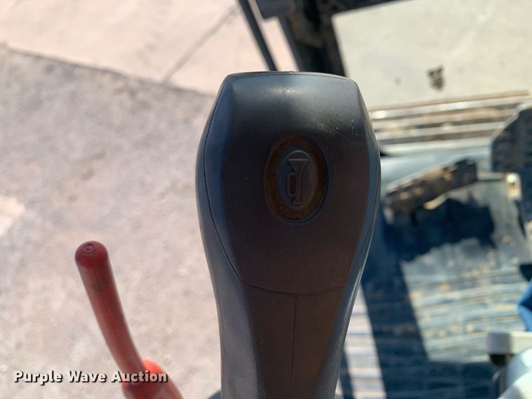 image for item DP8826 2017 John Deere 350G LC excavator