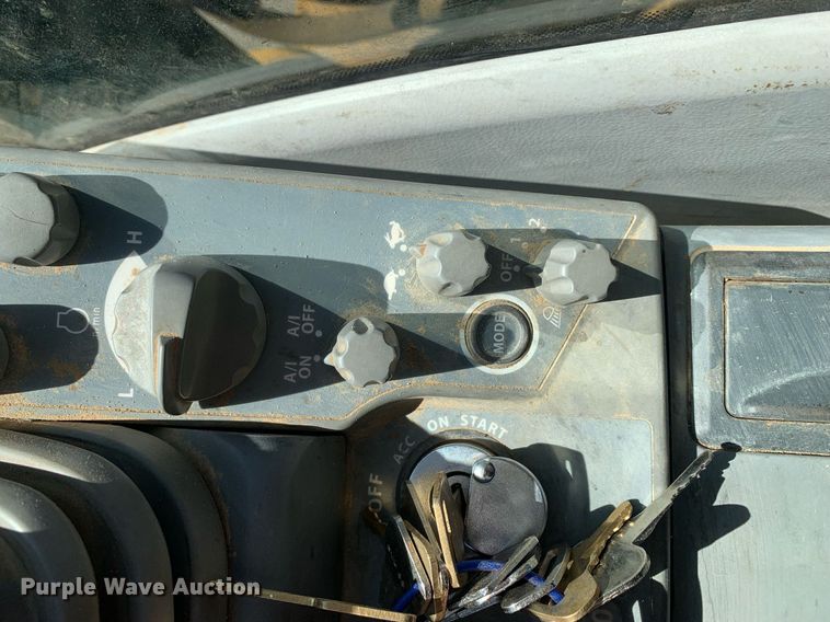 image for item DP8826 2017 John Deere 350G LC excavator