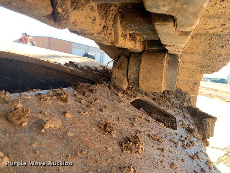 image for item DP8826 2017 John Deere 350G LC excavator