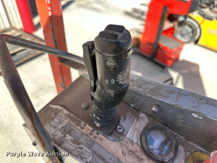 image for item DQ1581 Skyjack SJ12 vertical lift