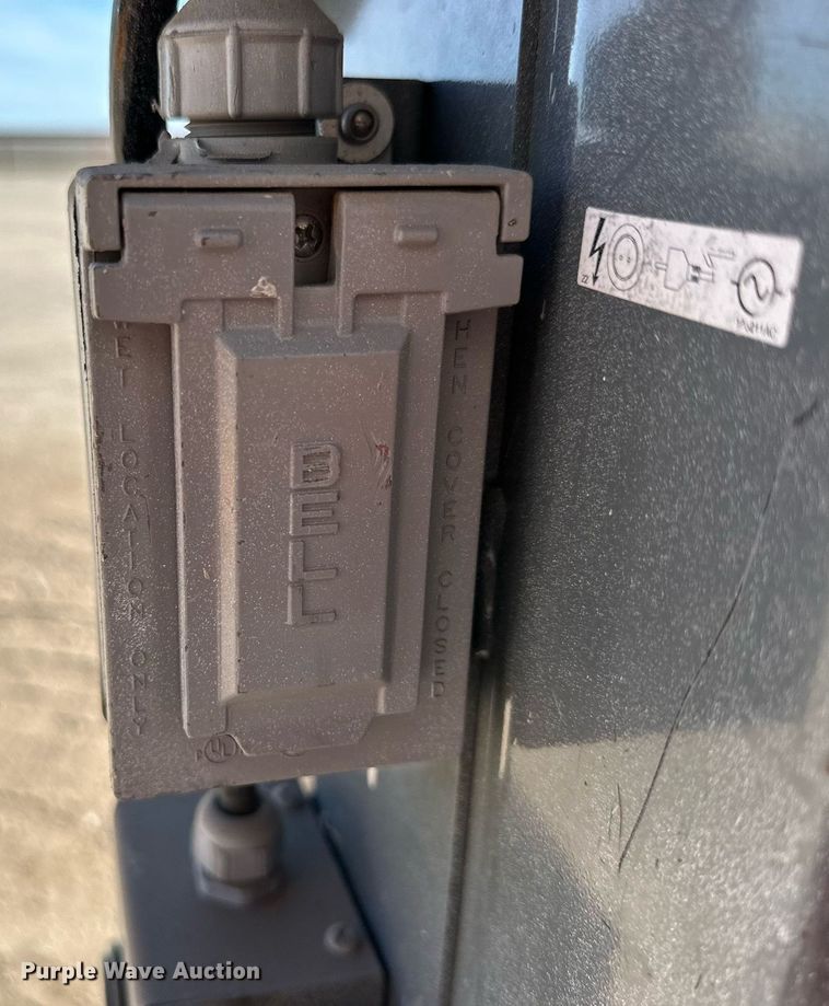 image for item DQ1581 Skyjack SJ12 vertical lift