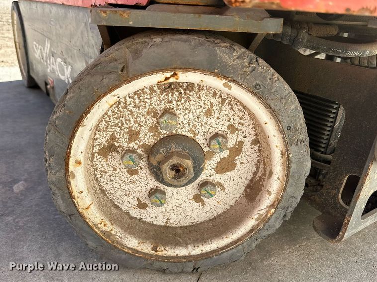 image for item DQ1581 Skyjack SJ12 vertical lift