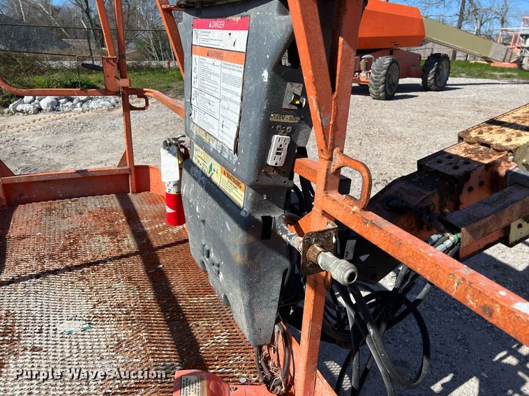 image for item DQ2350 2014 JLG 600S boom lift